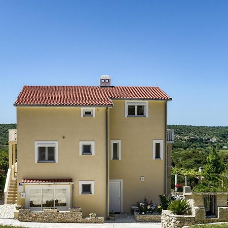 Haus Lilli Mit Pool Apartment Razanac Exterior photo